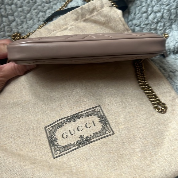 Gucci Marmont Wallet on Chain - Picture 3 of 13